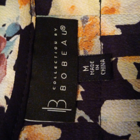 B Collection by Bobeau EUC Blouse Black w/ Tan, Rose Peach Floral, Medium - Picture 2 of 9